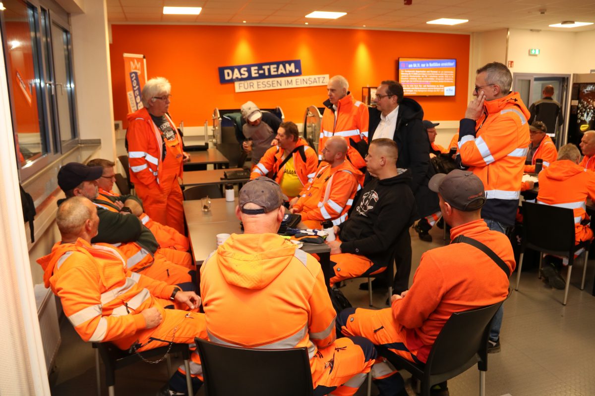 Oberbürgermeister Thomas Kufen bei der EBE